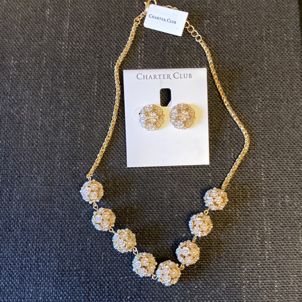 NEW W/Tags—-Charter Club Necklace Set